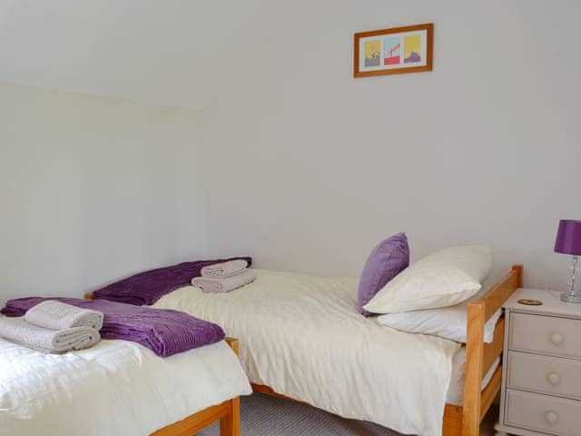 Comfy twin bedroom | Sandyhouse Cottage, Milfield, near Wooler