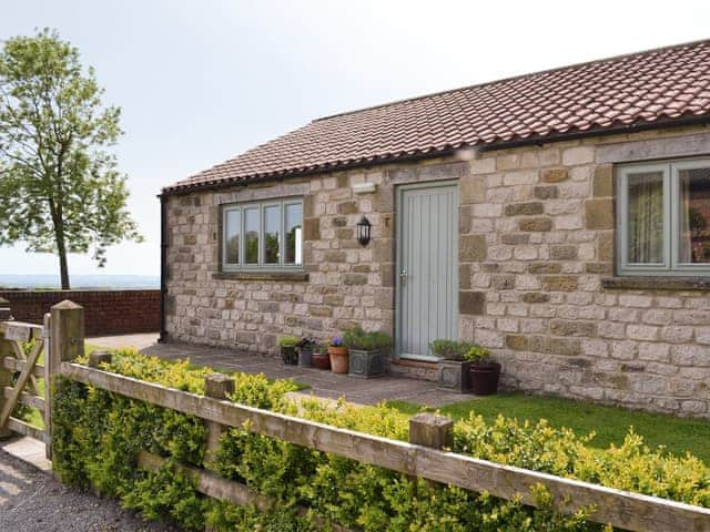 Lovely stone-built single storey holiday cottage | The Wests - Grange Farm Cottages, Spaunton, near Lastingham