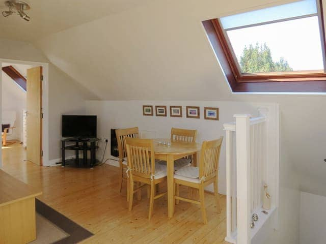 Living room/dining room | Elm Loft, Upton