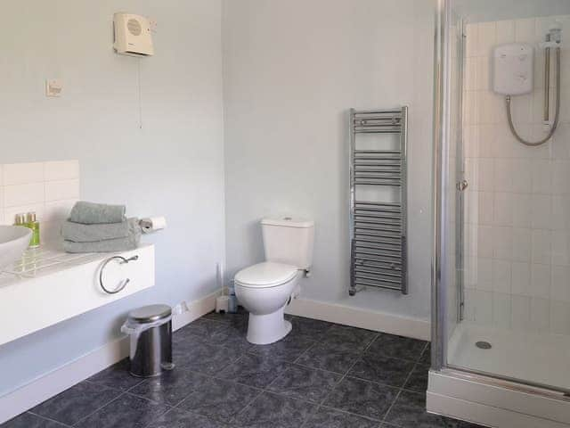 Bathroom | Elm Loft, Upton