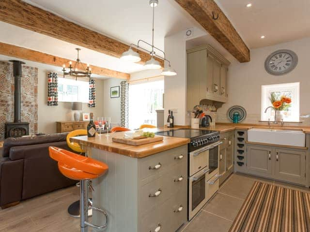 Well-equipped fitted kitchen | The Barn - Oak Tree Farm, West Witton, near Leyburn