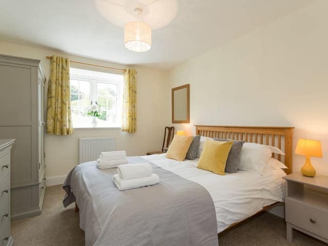 Relaxing en-suite double bedroom | The Barn - Oak Tree Farm, West Witton, near Leyburn