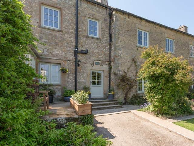 Charming holiday home | The Barn - Oak Tree Farm, West Witton, near Leyburn