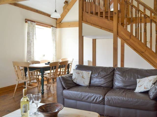 Spacious living and dining room | Broad Leaf - Struncheon Hill Farm, Brandesburton, near Bridlington