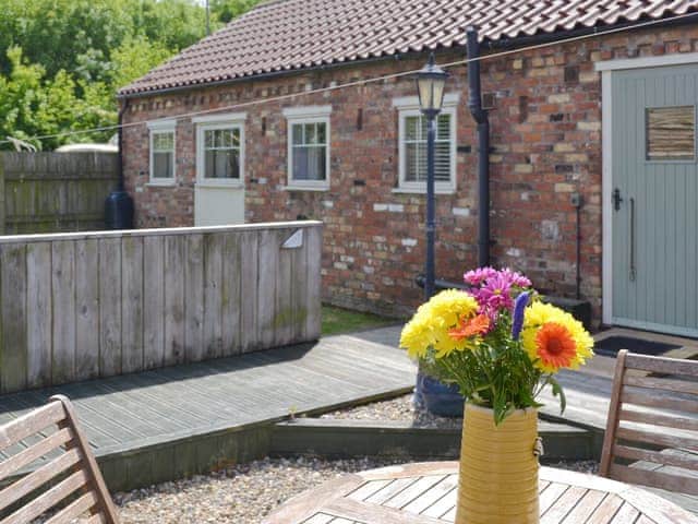 Charming holiday home | Meadow View - Struncheon Hill Farm, Brandesburton, near Bridlington