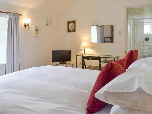 Peaceful double bedroom | Chaplands, Beaford, near Great Torrington