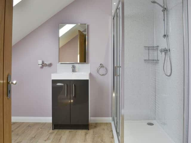 Shower room | Lucy&rsquo;s Lodge - Wallrudding Farm Cottages, Doddington, near Lincoln