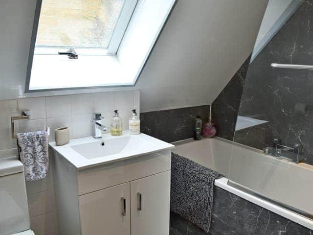 Fresh family bathroom | The Old Forge, Alnwick