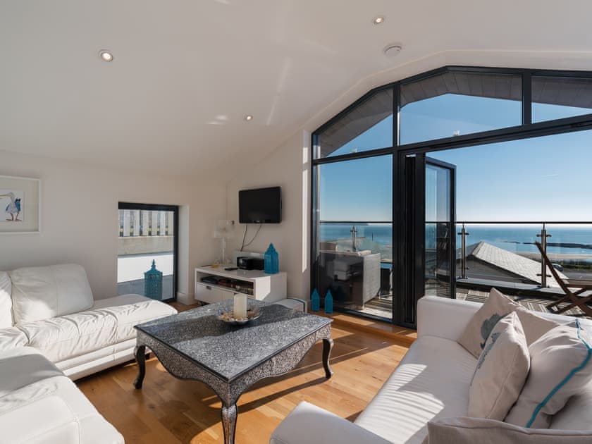 Open plan living space | 4 Coastguards, Bigbury-on-Sea