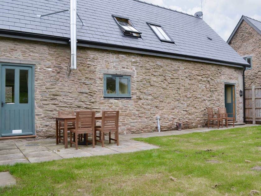 Detached stone barn conversion | The Buttery - Frome Holiday Barns, Prior&rsquo;s Frome, near Mordiford