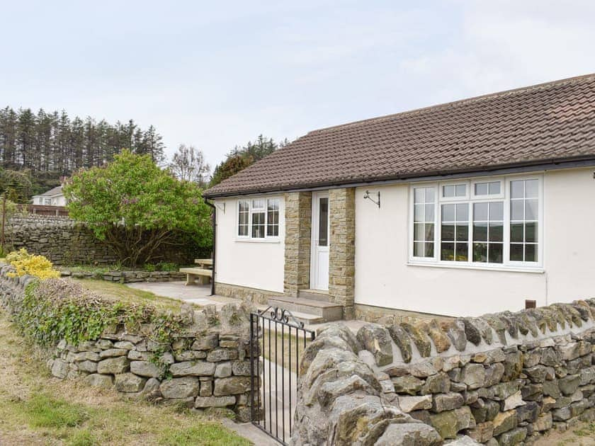 Attractive single-storey holiday home | Rudda Farm Cottage - Rudda Farm Cottages, Staintondale, near Whitby