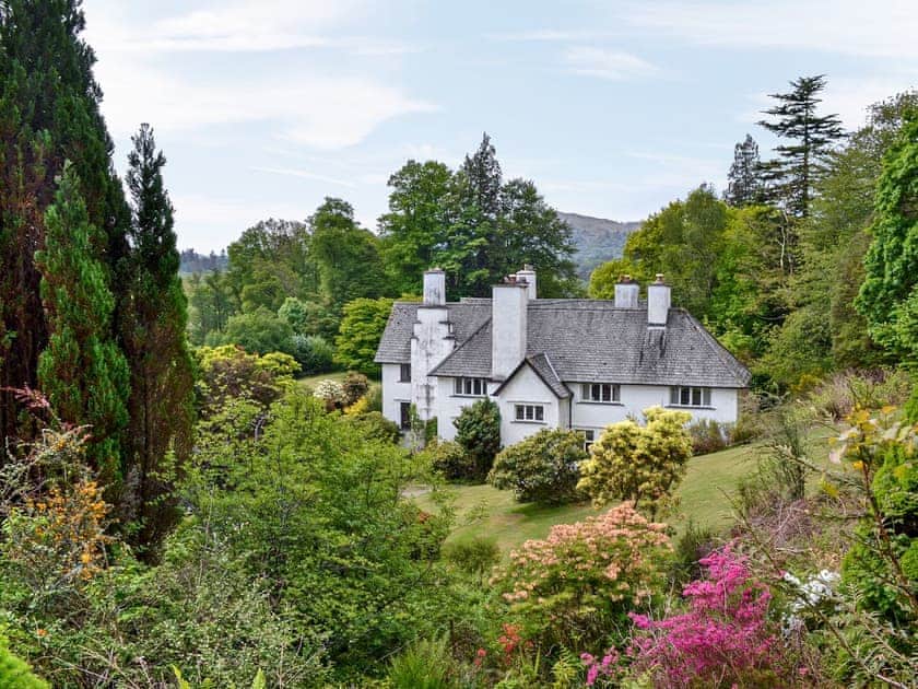 Spacious apartment set in over three aces of landscaped gardens | Scafell Apartment, Skiddaw Apartment, Black Combe Apartment - Whitecraggs, Ambleside