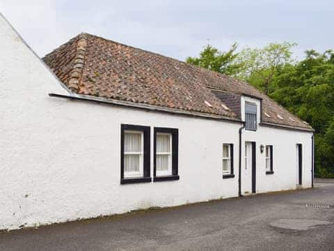 Attractive single-storey semi-detached holiday cottages | The Bothy, Inn Cottage - The Inn Cottages, Muckhart, near Gleneagles