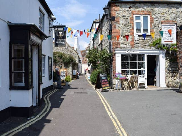 Surrounding area | Lapwing, Yarmouth