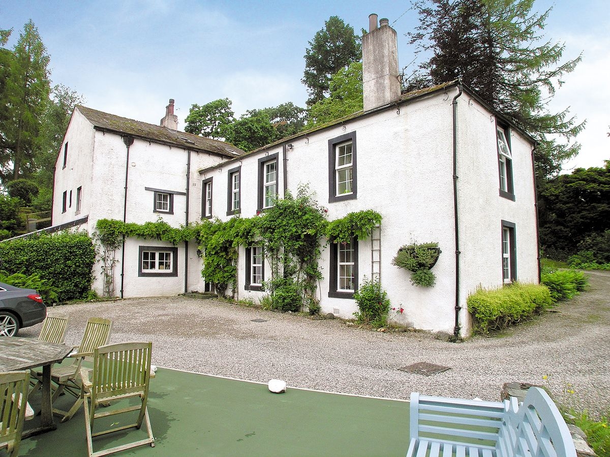 Woodlands Woodlands House