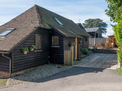 SYCAMORE BARN