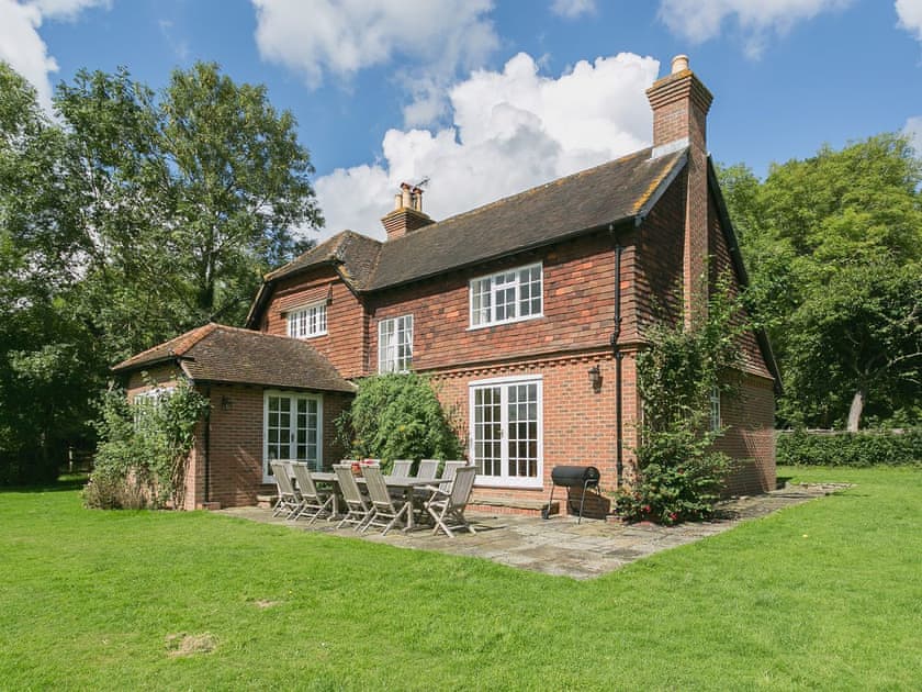 Park Cottage In Kirdford Sussex Book Online Hoseasons