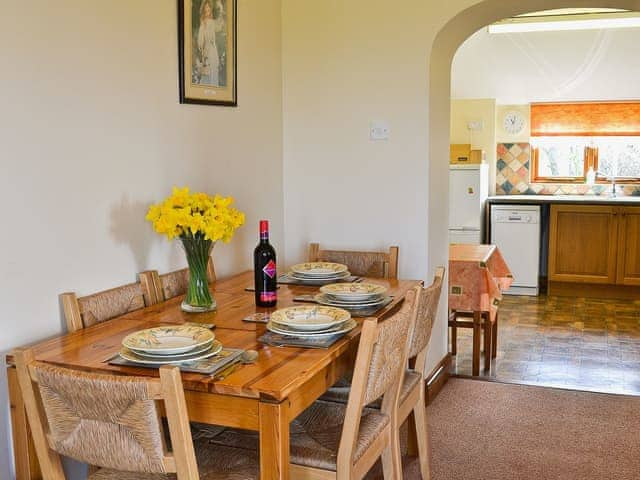 Dining Area | Eaton Barn - Eaton Barn, Burmarsh, Romney Marsh