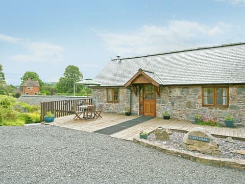 Exterior | Llofft Stabal, Llanerfyl