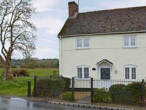 Delightful holiday cottage  | Homestead Cottage, Downton
