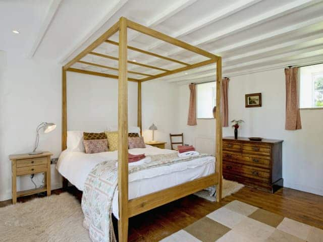 Four Poster bedroom | Limberview, Glaisdale