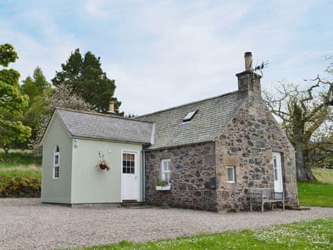 Exterior | Jocky Milne&rsquo;s Croft, Glen Deveron, by Huntly