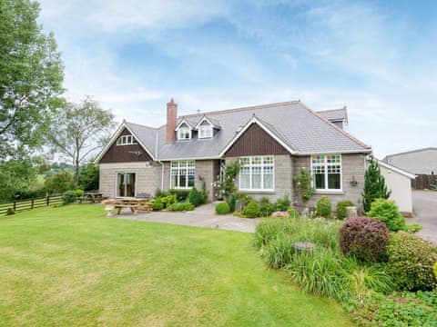 Impressive, charming detached holiday home | Neuaddlas Country House, Tregaron, near Aberystwyth