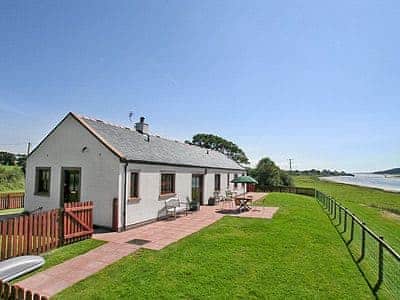 Martha&rsquo;s Shore Cottage, Glencaple, Dumfries