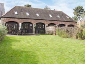 Exterior | Swallow Cottage, Apse Wood, nr. Shanklin