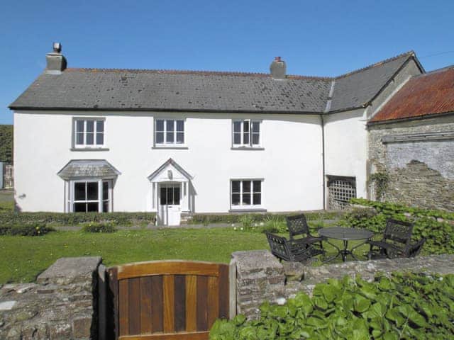 400 year old, spacious farmhouse | Chaplands, Beaford, near Great Torrington