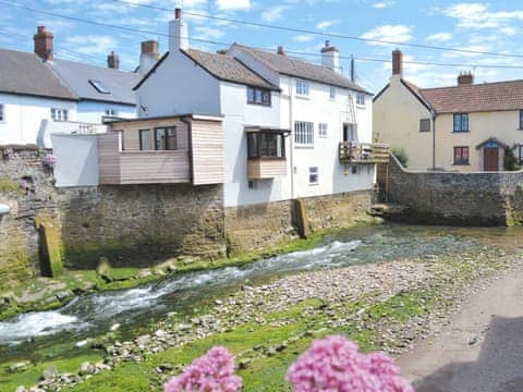 Exterior | Bridge Cottage, Watchet