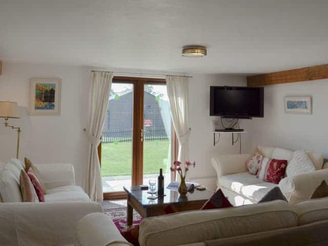 Comfortable living room | Saunders Oast Barn, Guestling, near Hastings