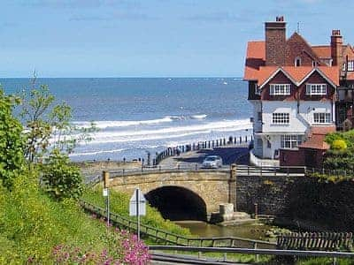 Surrounding area | Sunnyside, Sandsend, Whitby