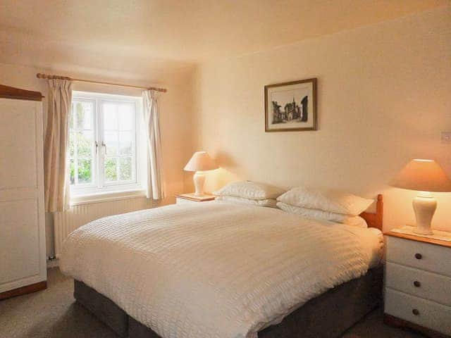 Double bedroom | Monks Thatch Cottage, Otterton