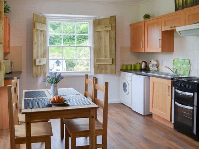 Kitchen/diner | Gibson Apartment - Rosecraddoc Manor, Liskeard