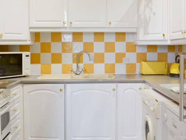 Kitchen/diner | Foulston Apartment - Rosecraddoc Manor, Liskeard