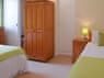 Twin bedroom