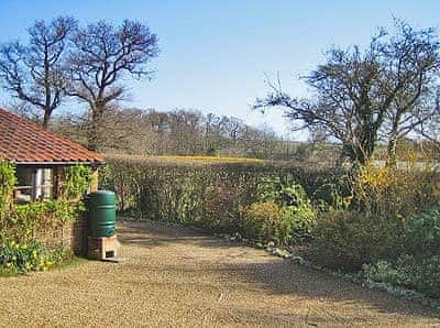 Garden and grounds | Church Farm Cottages - Stables, Lower Gresham