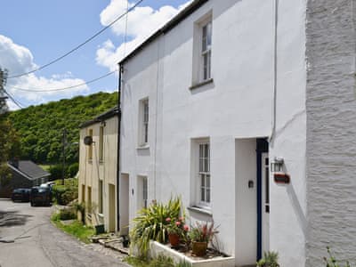 Exterior | Sundowners, Calstock