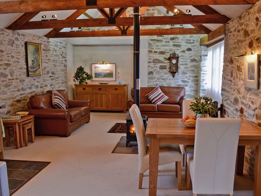 Open plan living/dining room/kitchen | Pendewey Farm Cottages - Penno Cottage, Bodmin