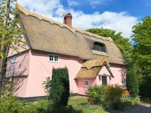 Quintessential detached English country cottage | Old High Hall, Wickhambrook, near Newmarket
