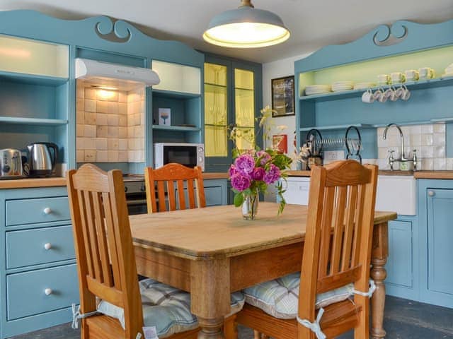 Delightful kitchen/ dining room | Sunnyside, Trewalder, near Wadebridge