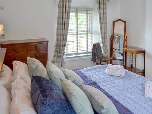 Comfortable double bedroom | Sunnyside, Trewalder, near Wadebridge