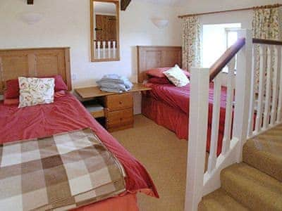 Twin bedroom | Tregidden Farm - Jemima Cottage, St Martin, nr. Helston