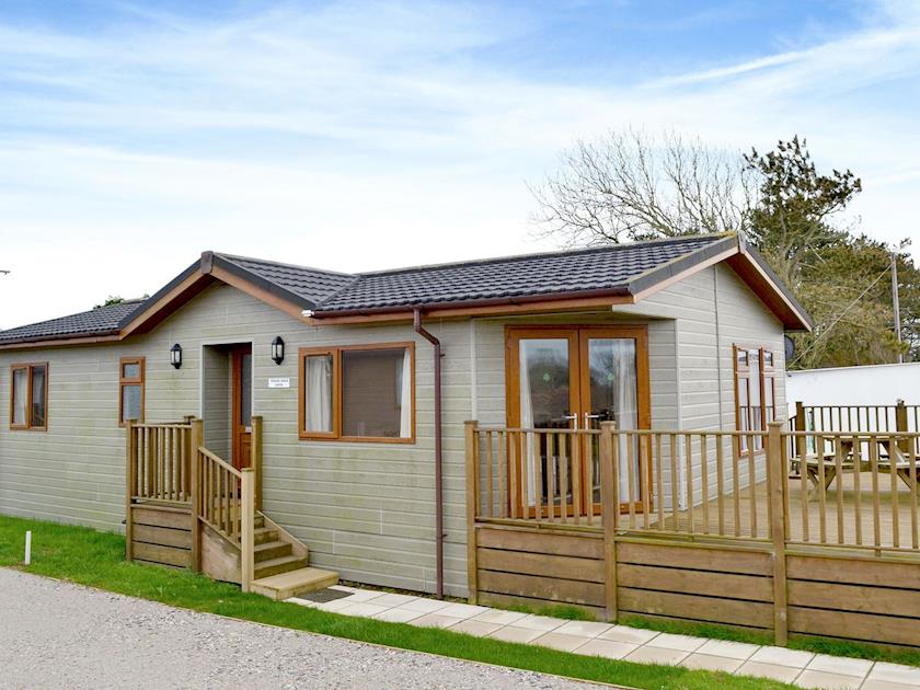 Delightful holiday home | Hawks Roost - Yonder Green Lodges, St Ervan, near Padstow