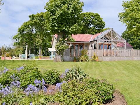 Attractive property in mature garden | The Pavilion, Killerby, near Scarborough