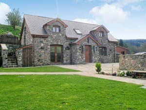 Exterior | The Old Stables, Crynant, nr. Neath
