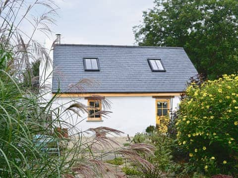 Exterior | Pant-y-Bryn Bach, Llandovery