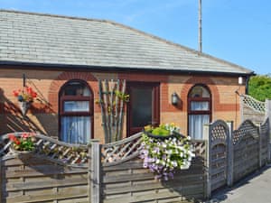 Delightful, single-storey cottage  | Cottage Three - Eldin Hall Cottages, Scarborough