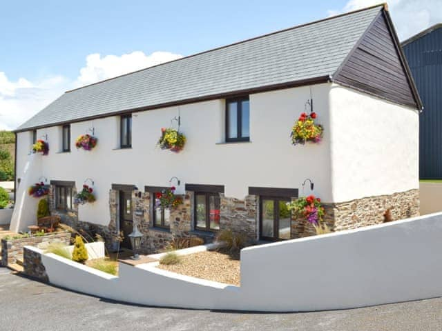 Exterior | Pencrennow Farm Cottages - Daisy Cottage, Perranporth